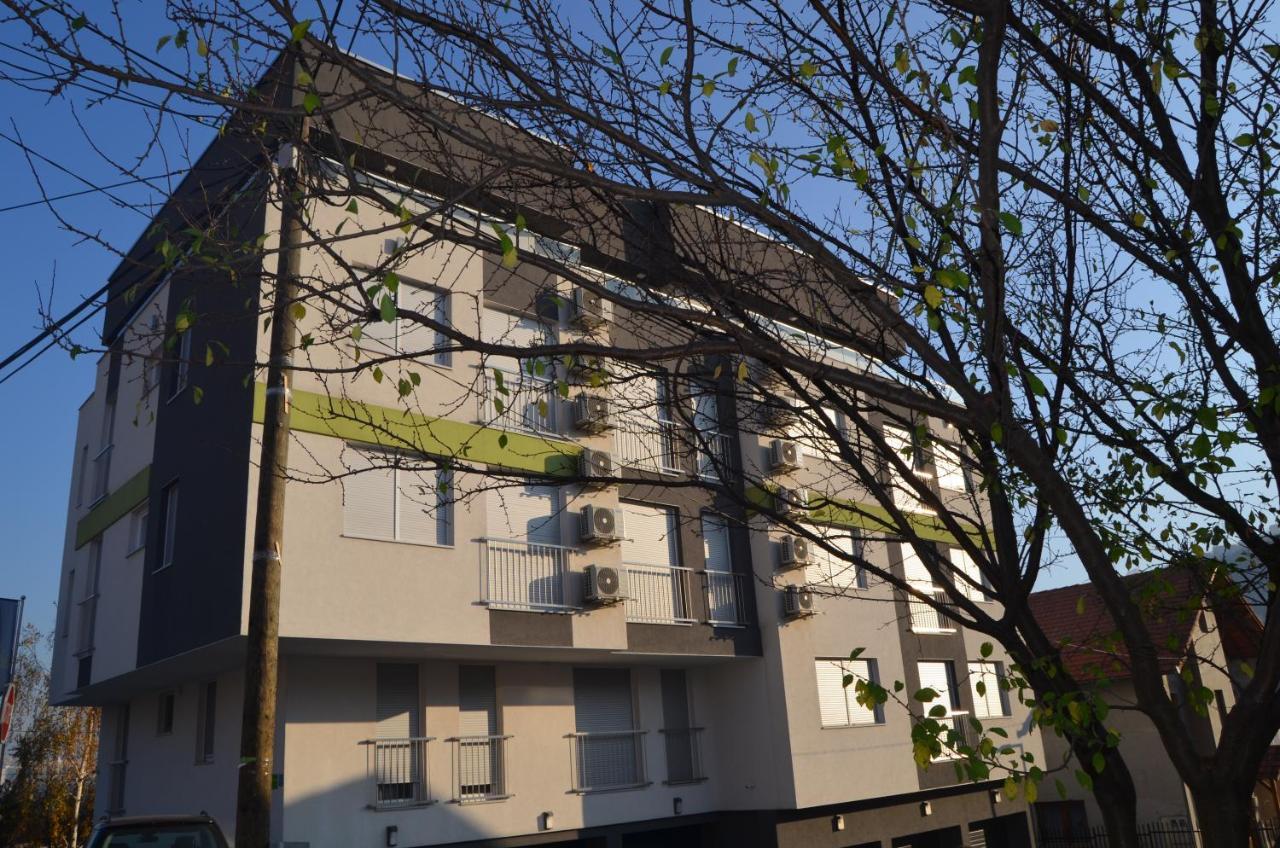 Apart Hotel Family Sarajevo Luaran gambar
